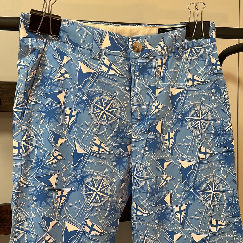 NWOT Vineyard Vines slacks for teen or slender man. Size 28 X 32.